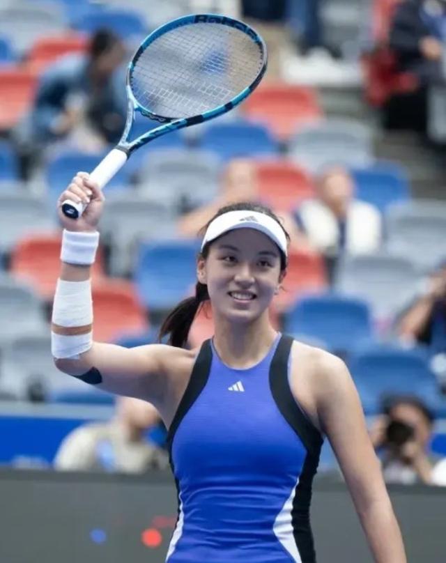 一个足球 一个足球