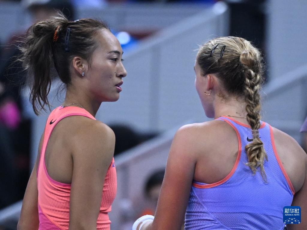 他都展现出 他都展现出