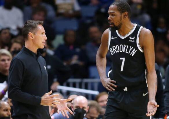 迪亚斯和阿 迪亚斯和阿